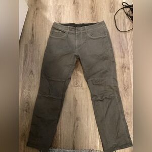 Kuhl Rebel Mens 36x32 Gray Outdoor Hiking Pants Saddle Stitched Jeans Excellent